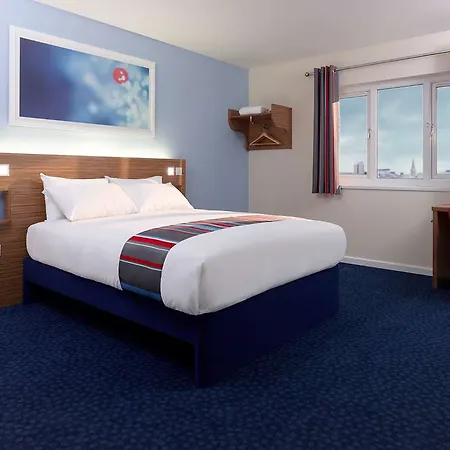 Travelodge Newhall Street Hotel 3*